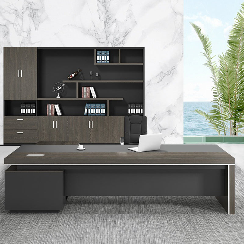 大型役員デスク|重厚感 エレガント ケーブルボックスあり