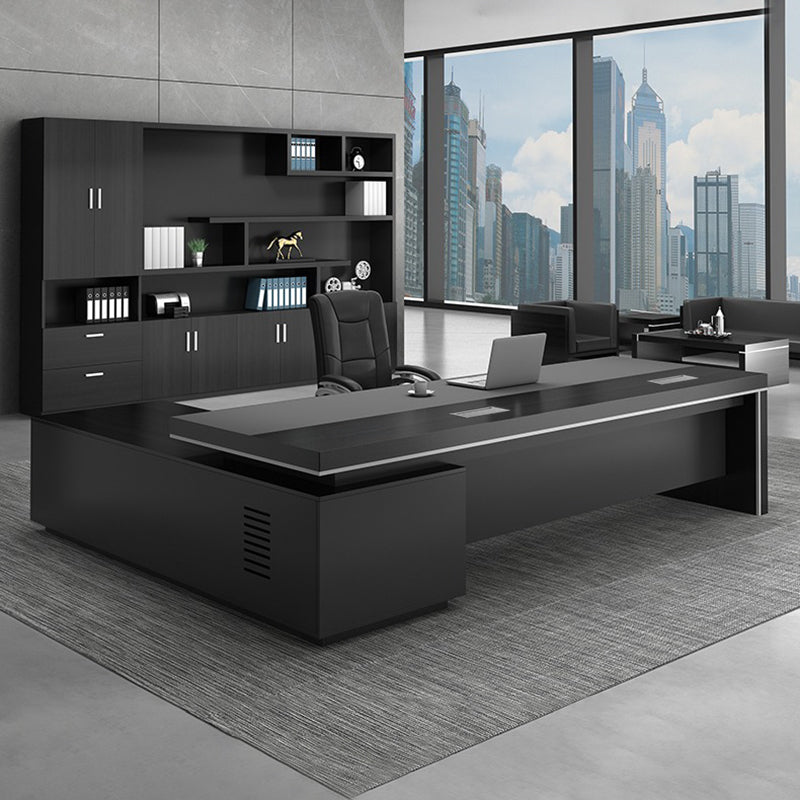 大型役員デスク|重厚感 エレガント ケーブルボックスあり