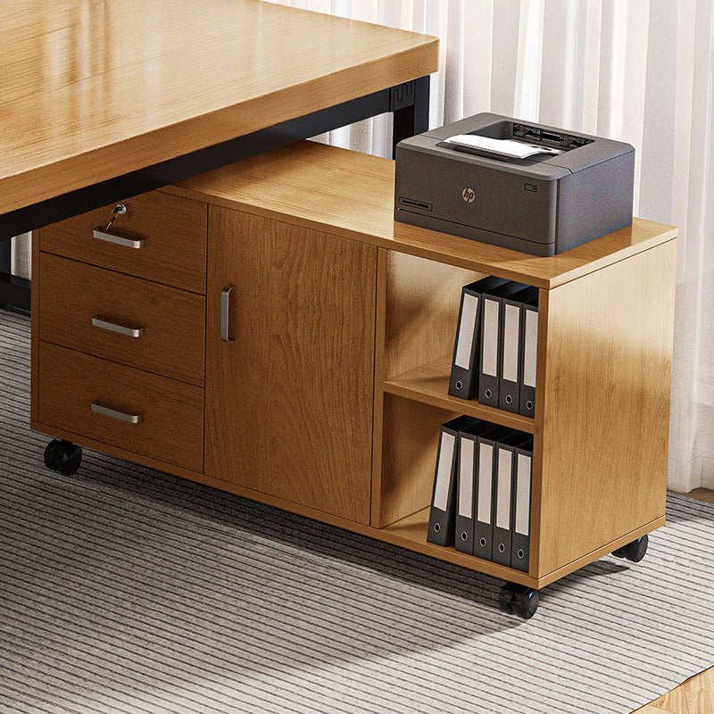 大型役員デスク|シック キャスター付き 優れた機能性