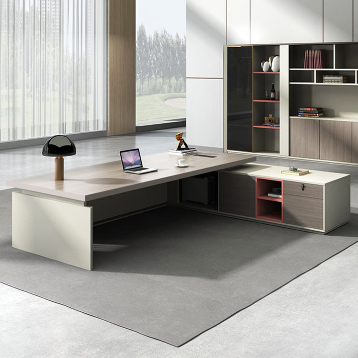 大型役員デスク|高級感 現代性 USBポート付き