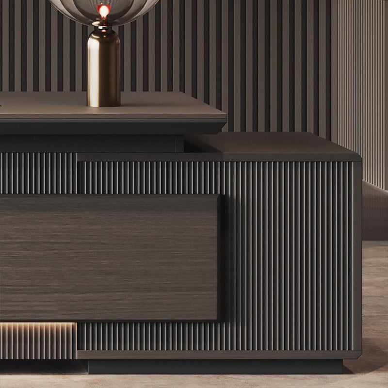 大型役員デスク|高品質 高貴な雰囲気 コードホール付き