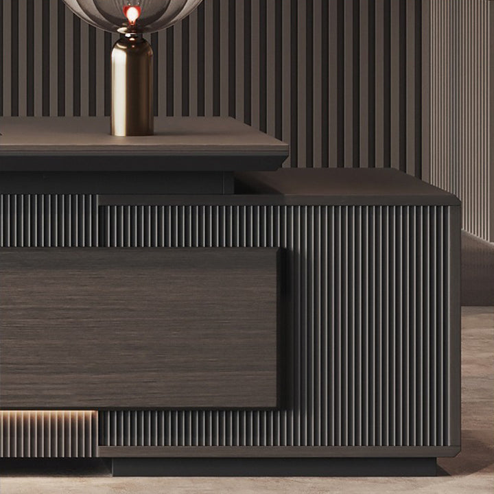 大型役員デスク|高品質 高貴な雰囲気 コードホール付き