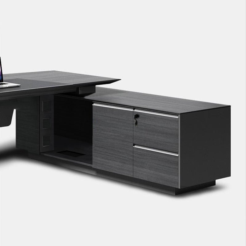 大型役員デスク｜シンプルモダン 落ち着き 実用性